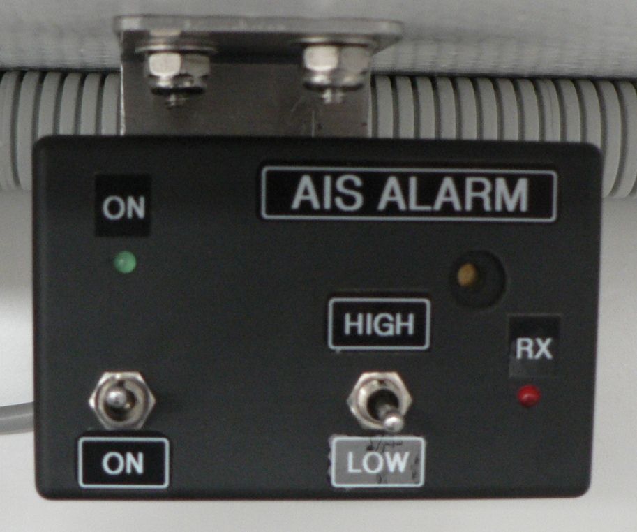 Low-Power RS-232 AIS Alarm for Offshore Watch