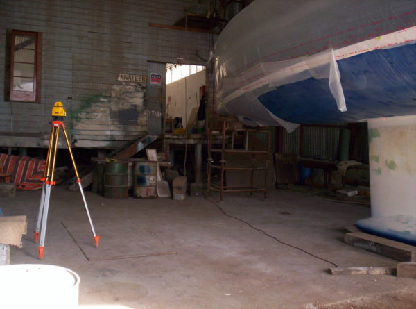 Nordkyn Shell Finishing 62A - Laser level on tripod